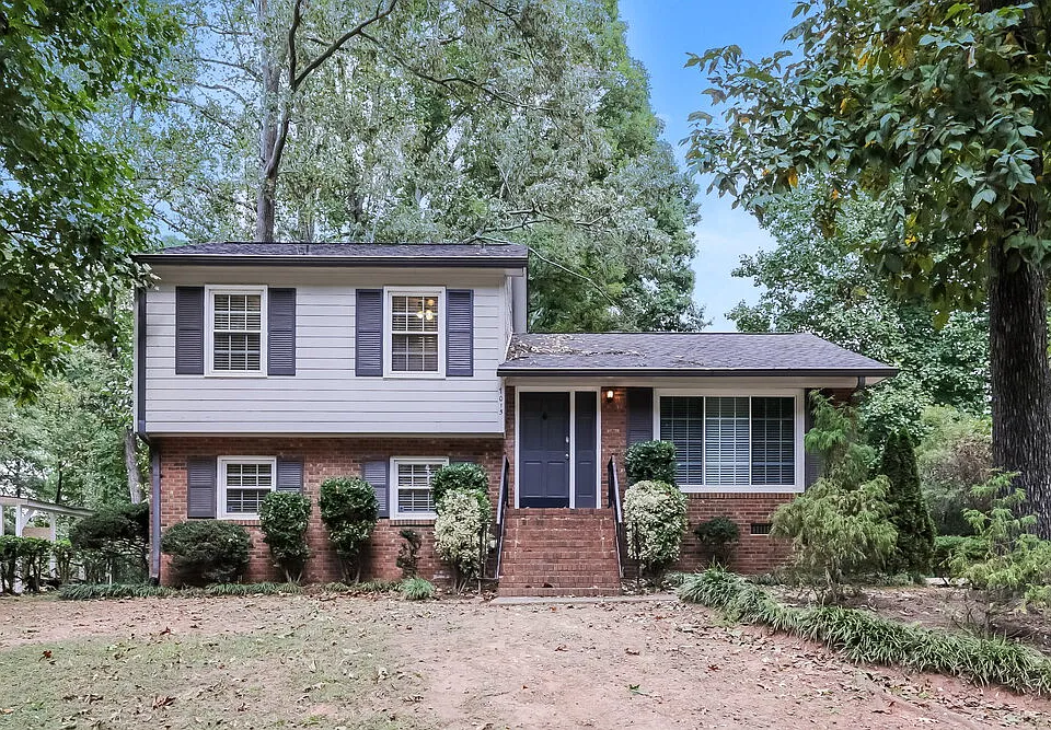 7015 Reddman Rd