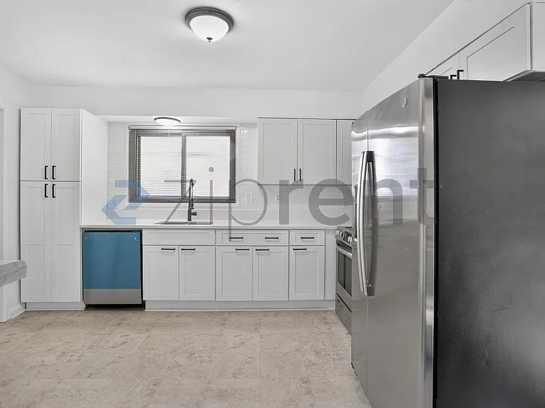 2915 Cascade Rd SW — Photo 11