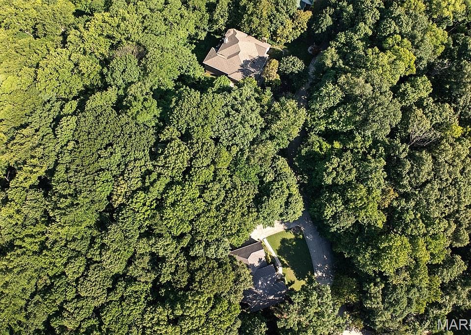 1st image of 1013 Berry Ln