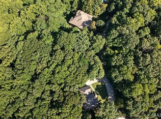 1013 Berry Ln, Edwardsville, IL 62025