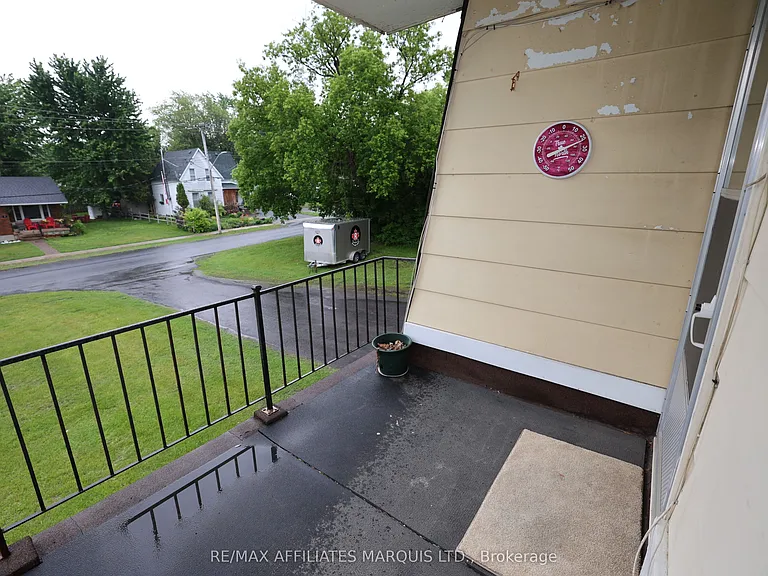 15 Main St #2B — Photo 2