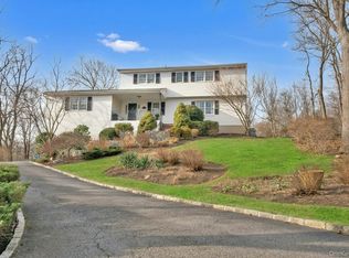 10 Rose Hill Road, Briarcliff Manor, NY 10510