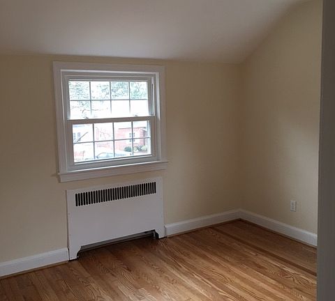 5th image of 5507 Johnson Ave