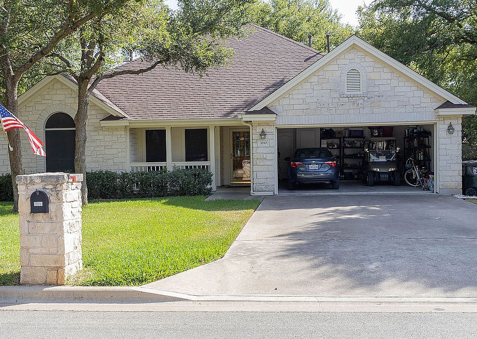 1st image of 3010 Parker Dr
