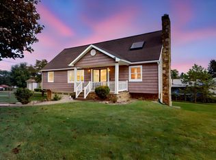 679 Old Monongah Rd, Fairmont, WV 26554