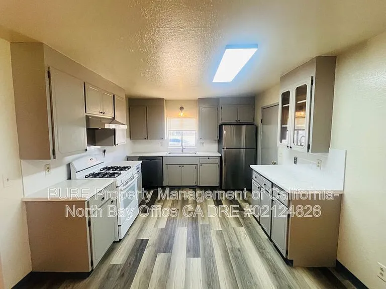 1501 Sauterne Pl — Photo 1