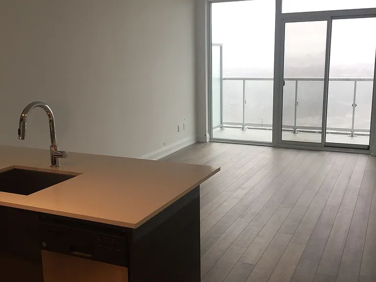 56 Annie Craig Dr #4706 — Photo 5