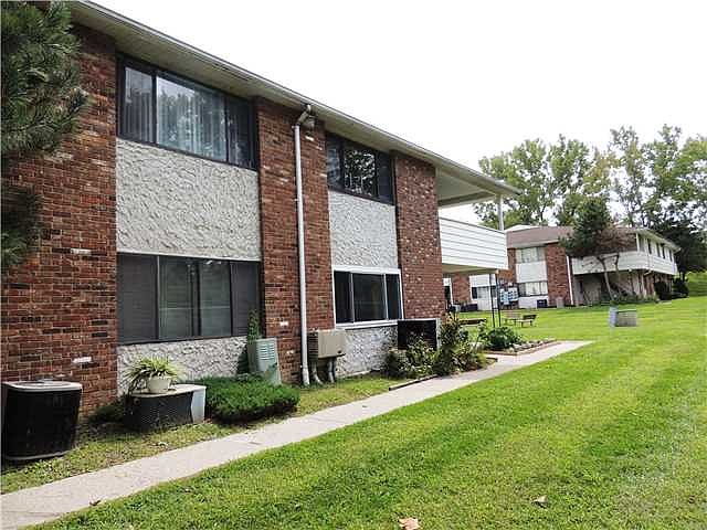 1st image of 1903 Cortland Dr #1903