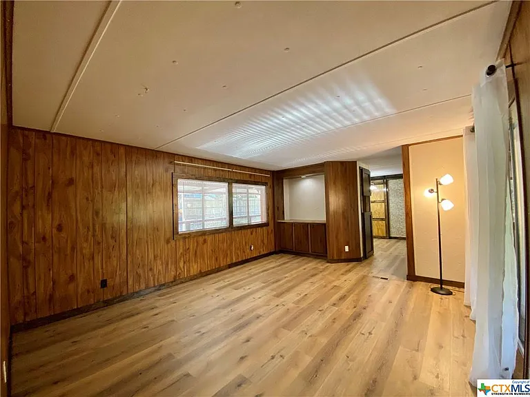 1240 Highview St — Photo 10