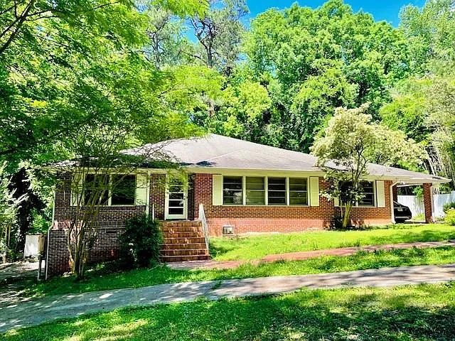 2396 Lavista Rd NE