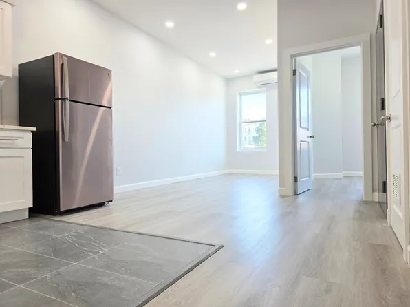 5022 Fifth Avenue image 1 of 14