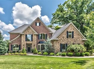 1402 Scarlett Ridge Dr, Pittsburgh, PA