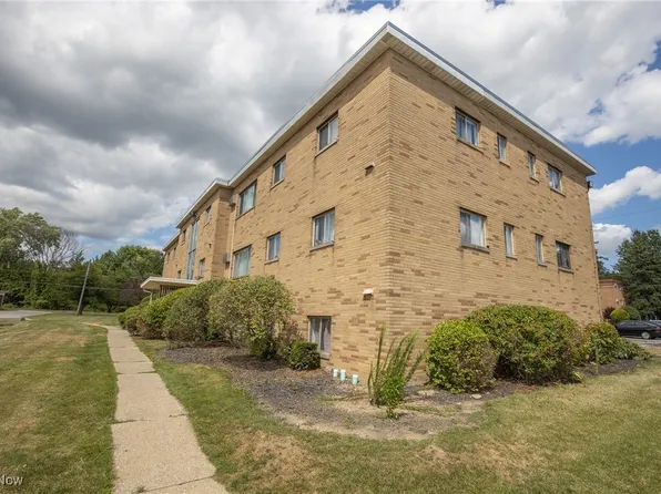 5200 Royalton Rd #C4, North Royalton, OH 44133