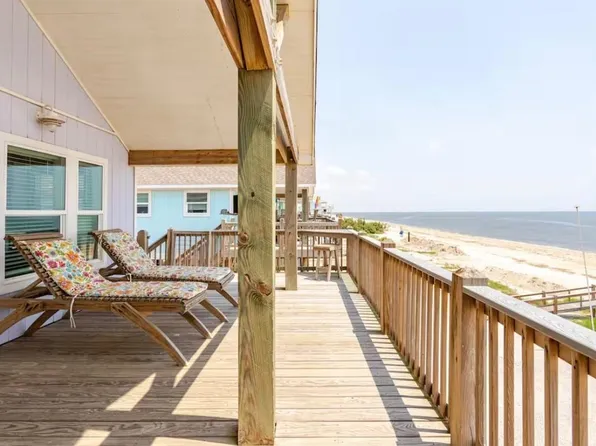 2494 Highway 87, Port Bolivar, TX 77650