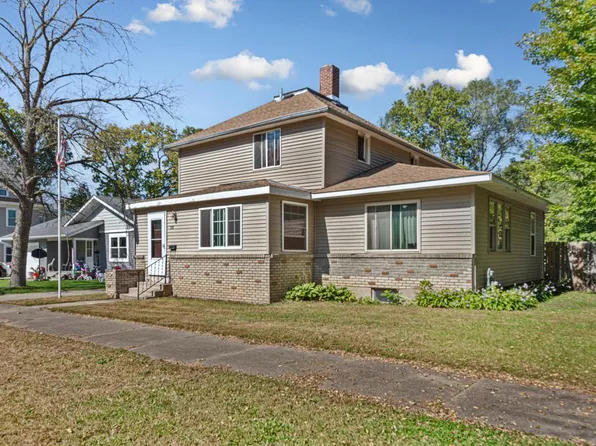 718 6th St NW, Faribault, MN 55021