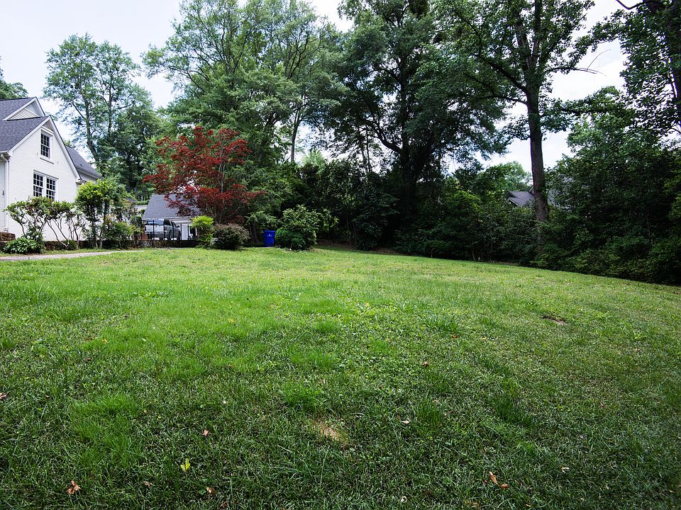 1st image of 231 Pine Forest Dr