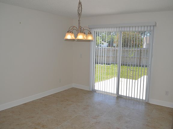 5th image of 2152 Pierce Arrow Dr