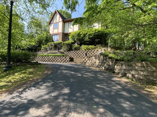 24513 W Guinevere Ln, Joliet, IL 60404