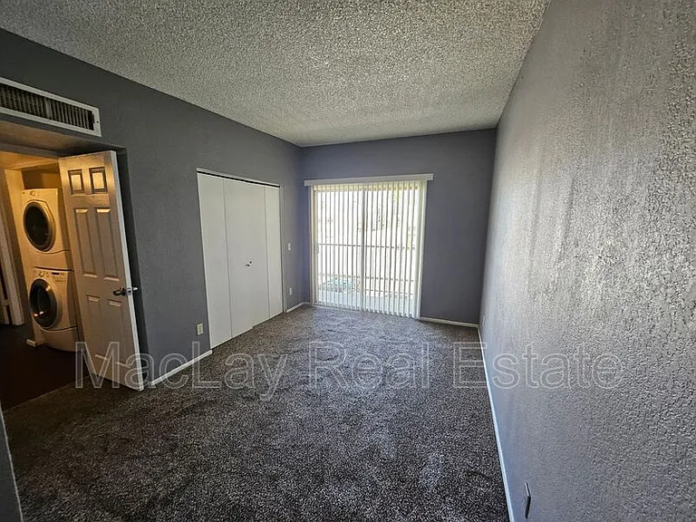 2801 E Monte Cristo Ave #201 — Photo 11