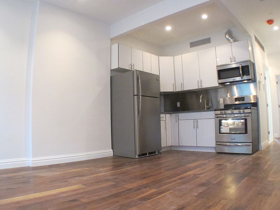 1st image of 47 Putnam Ave #2