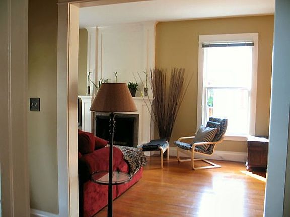 9'6" Ceilings on Main