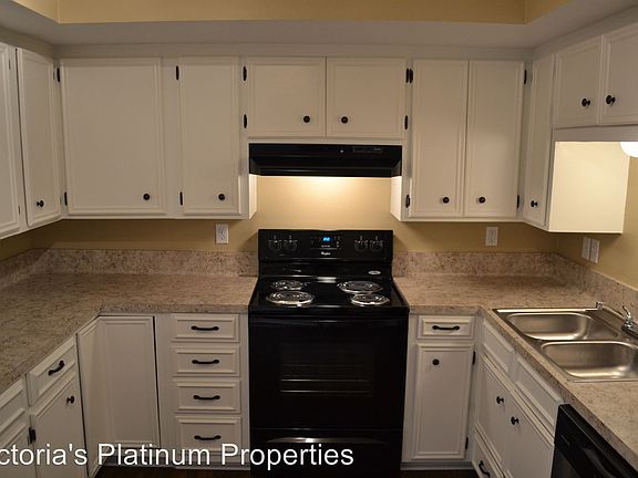2nd image of 1913 Melrose Ave APT C