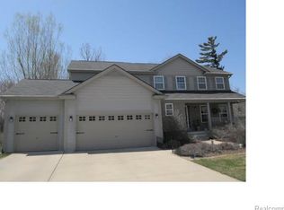 11325 Matthew Ln, Hartland, MI
