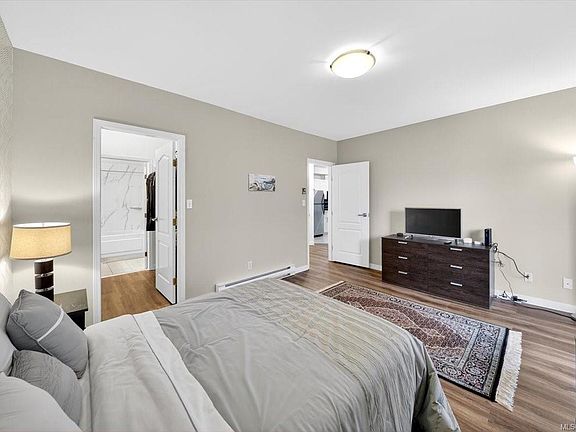 4th image of 50 Songhees Rd #216