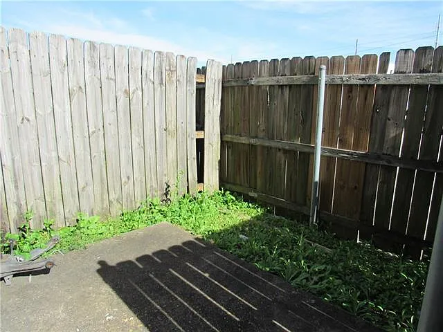 50 Carriage Ln #D — Photo 13