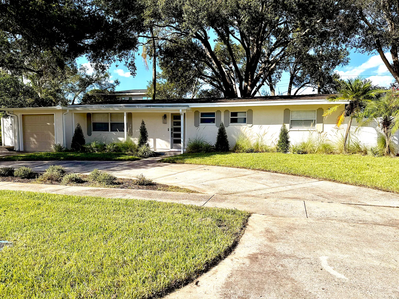4 bed, 1152 sqft, $4,500 — Photo 2
