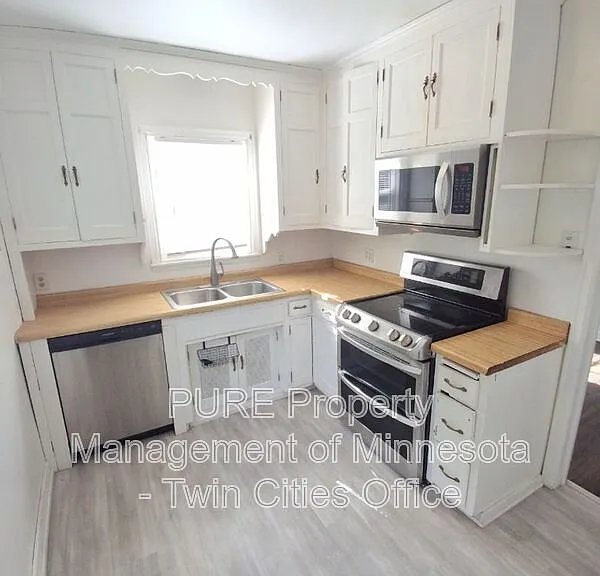 2632 Toledo Ave S — Photo 2