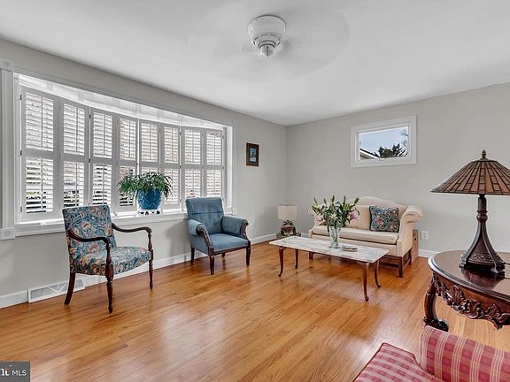 5th image of 5 Springhaven Ct