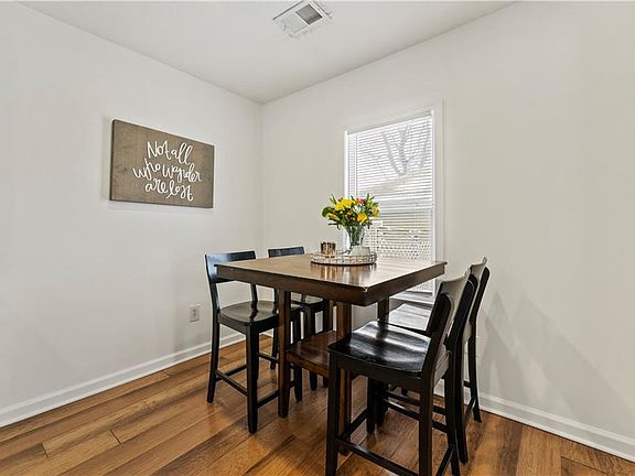 4th image of 2905 W 44th Pl