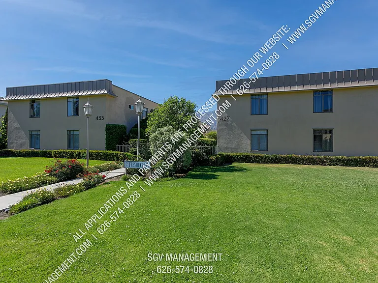427-433 W Duarte Rd — Photo 19