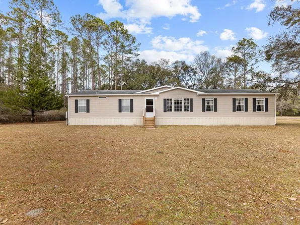 449 NE 394th Ave, Old Town, FL 32680