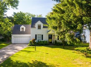 412 Pine Grove Ave, Rochester, NY 14617