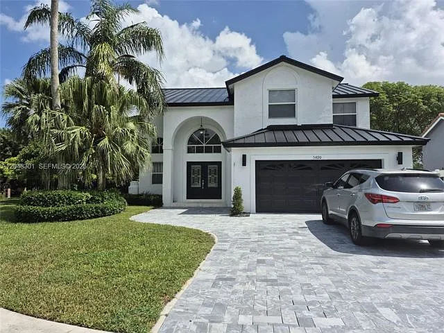 5820 SW 58th Ct