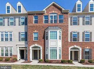 42457 Prophecy Ter, Sterling, VA 20166