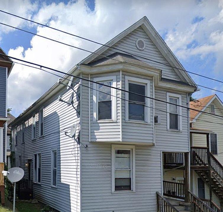 1st image of 217 Walnut Ave #3