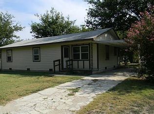 115 S Railroad Ave, Hico, TX 76457