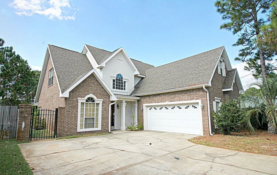 1st image of 50 Hidden Lakes Dr