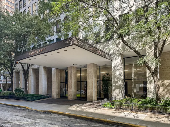 260 E Chestnut St APT 2501, Chicago, IL 60611