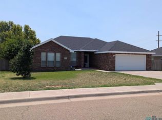 2105 Jadyn Ln, Clovis, NM 88101