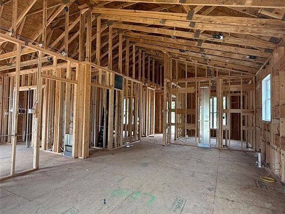 4th image of 4700 Old Stage Rd