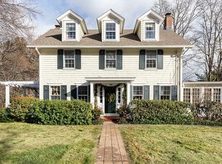 166 White Oak Shade Rd, New Canaan, CT 06840