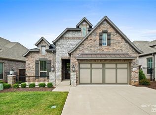 1364 E Charlee St, Fayetteville, AR 72703