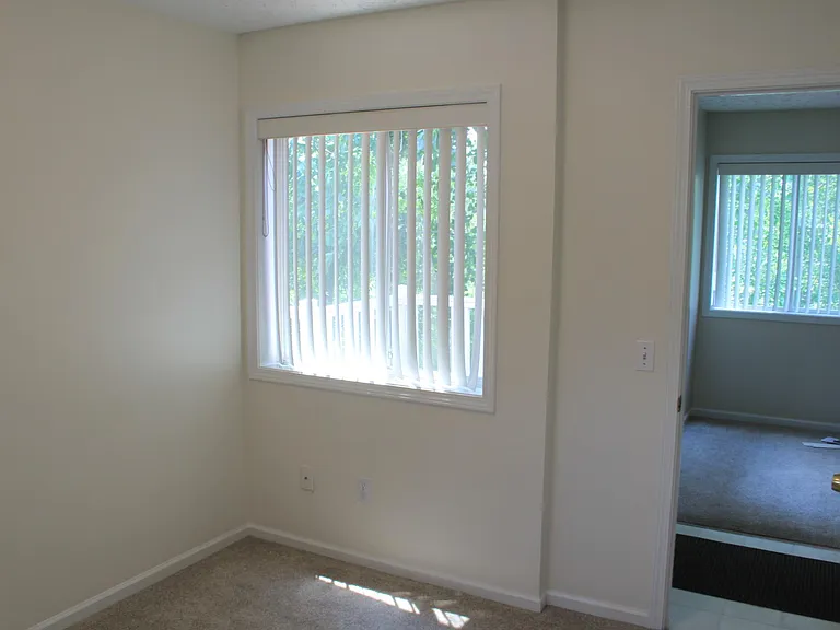 15920 Short St — Photo 11