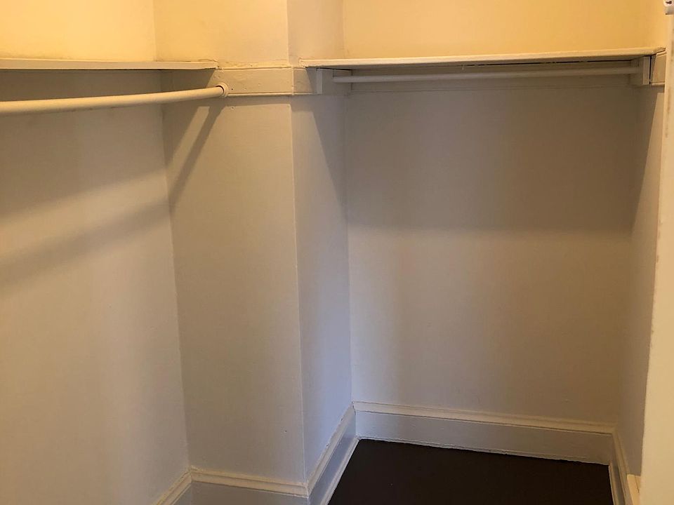 2nd image of 1811 S St NW APT 206