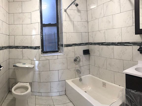 4th image of 3213 Snyder Ave APT B8