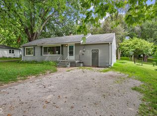 1075 S Morgantown Rd, Greenwood, IN 46143